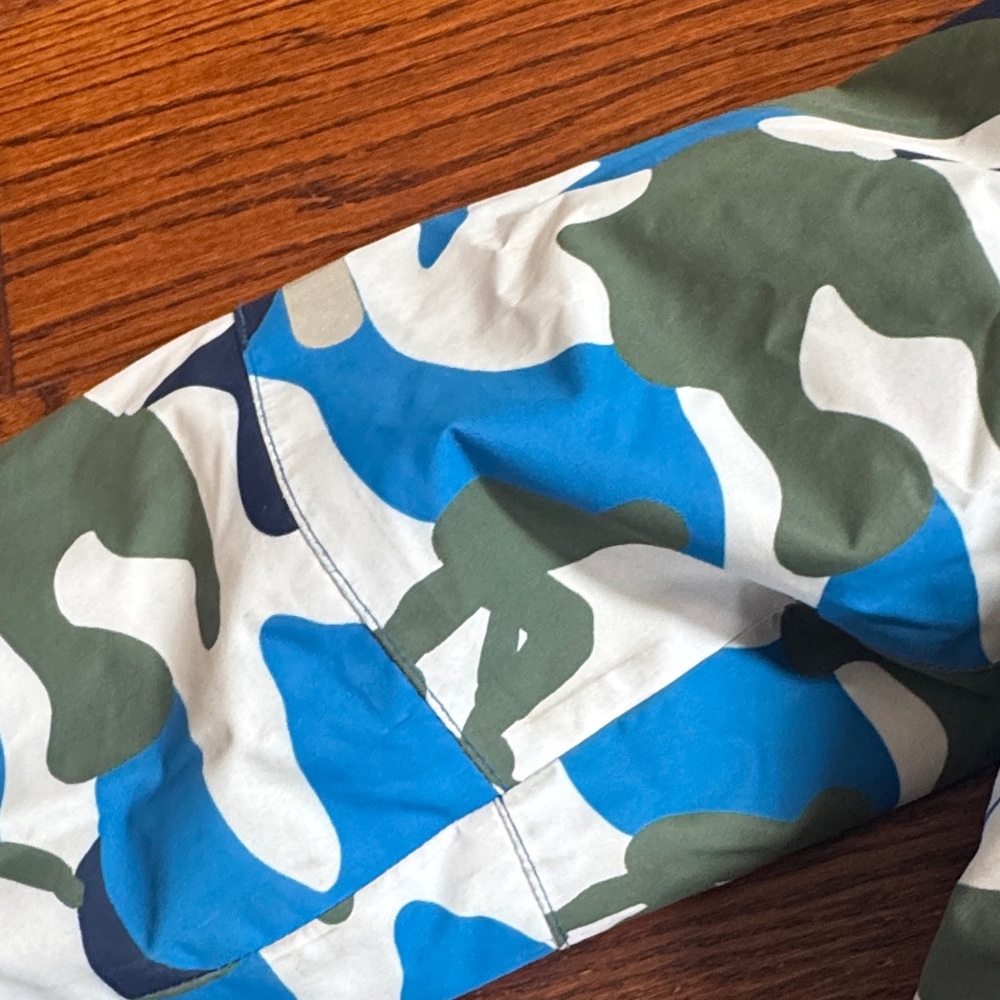 Boden waterproof Hooded Jacket - Picture 5 of 11